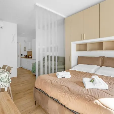 Apartmán Eden Garden Con Wi-fi E Air Conditioning Desenzano del Garda